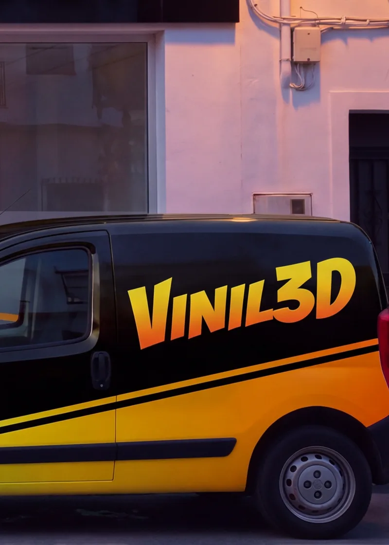 Furgoneta rotulada con vinilo
